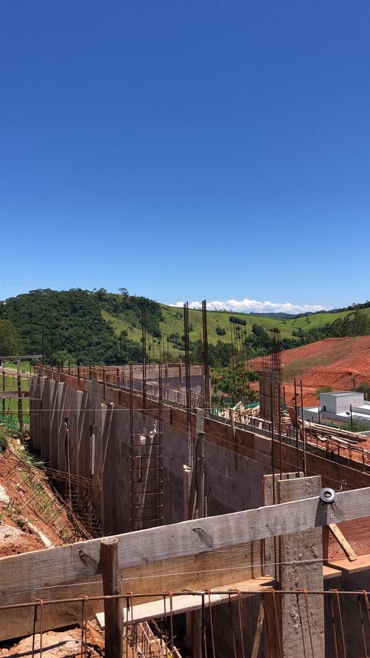 Casa Alto padrão no condomínio residencial São Francisco - Jambeiro