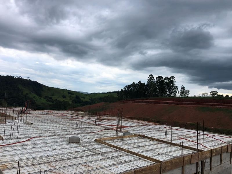 Casa Alto padrão no condomínio residencial São Francisco - Jambeiro