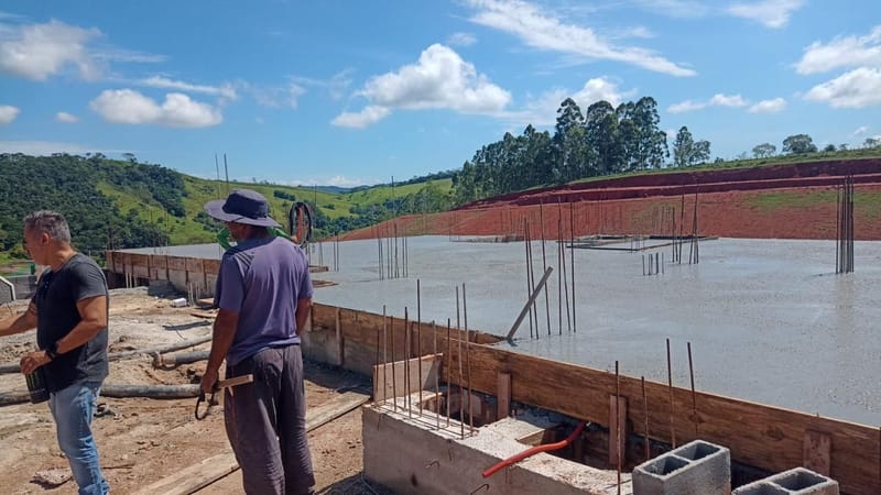 Casa Alto padrão no condomínio residencial São Francisco - Jambeiro