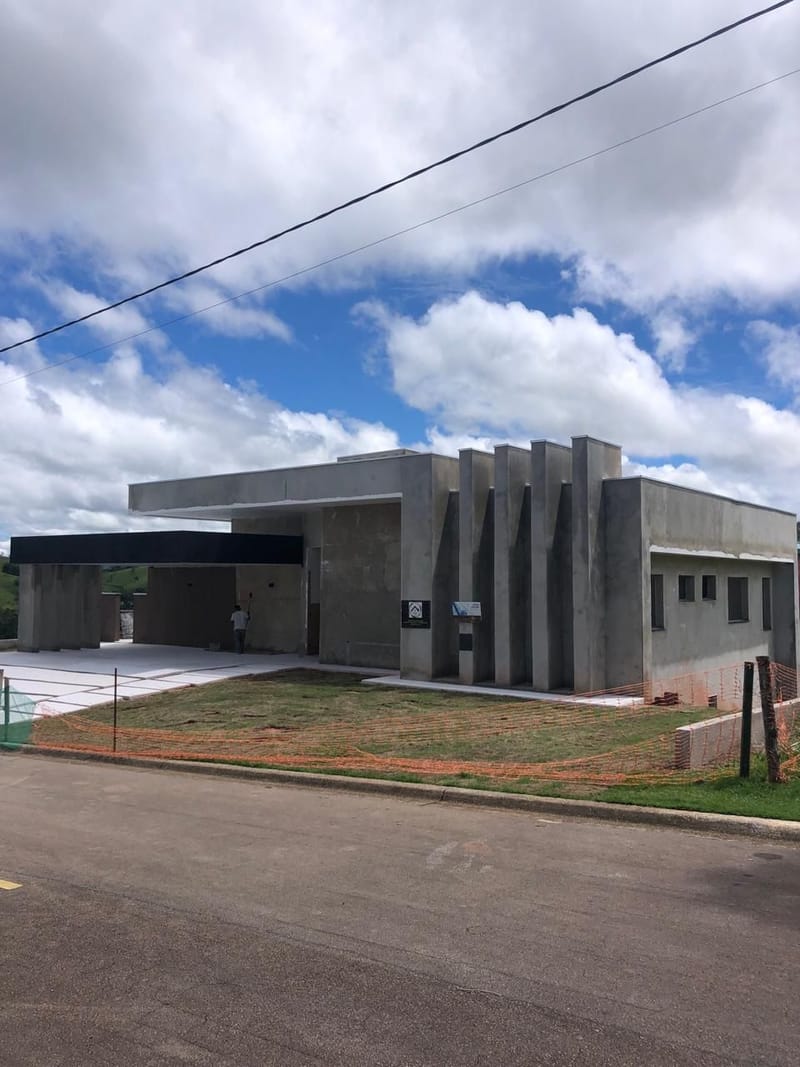 Casa Alto padrão no condomínio residencial São Francisco - Jambeiro