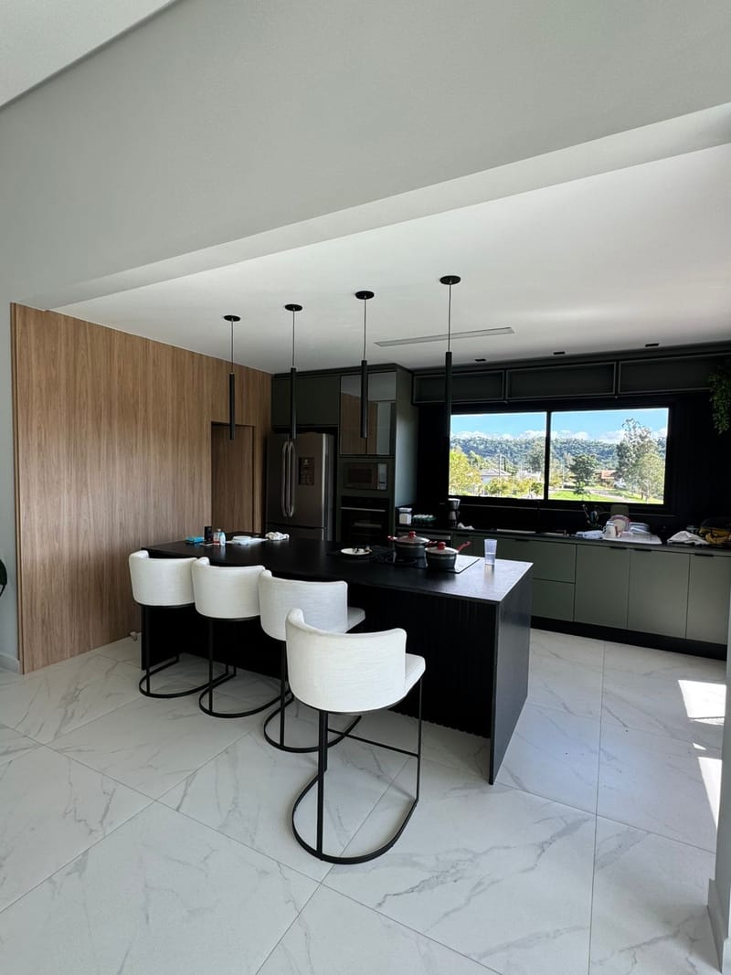 Casa Alto padrão no condomínio residencial São Francisco - Jambeiro