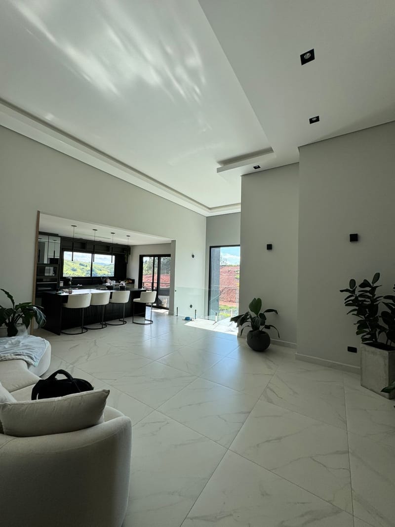 Casa Alto padrão no condomínio residencial São Francisco - Jambeiro