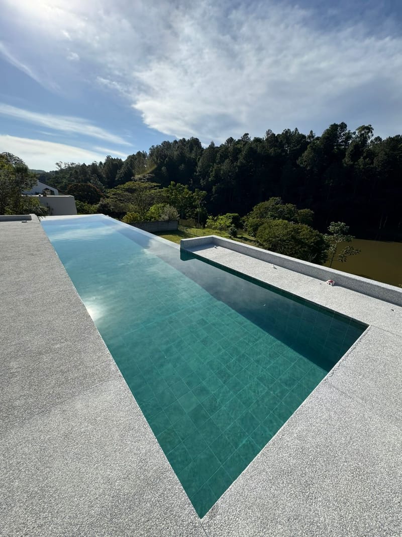 Casa alto padrão executada no condomínio residencial Santa Bárbara - Jambeiro/SP