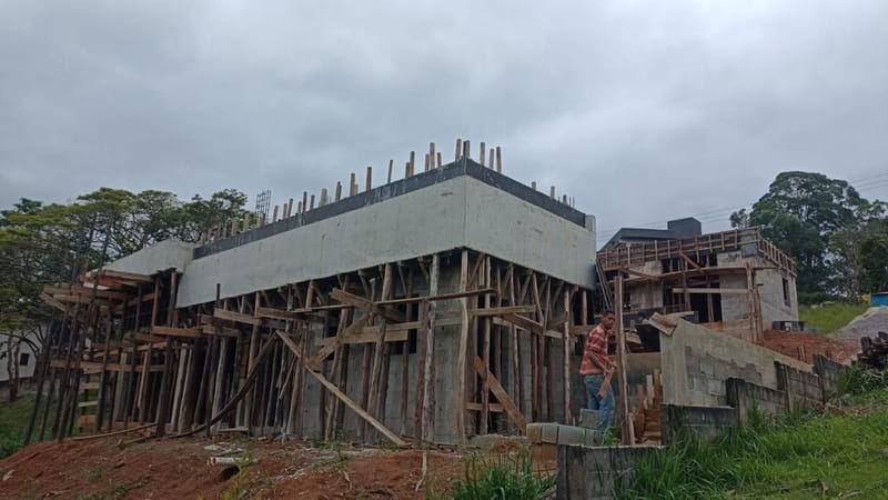 Casa alto padrão executada no condomínio residencial Santa Bárbara - Jambeiro/SP