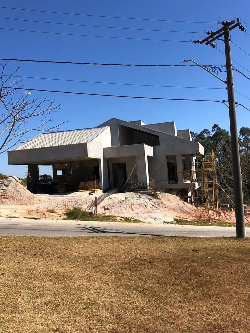 Casa Alto padrão executada no condomínio residencial Santa Bárbara - Jambeiro/SP