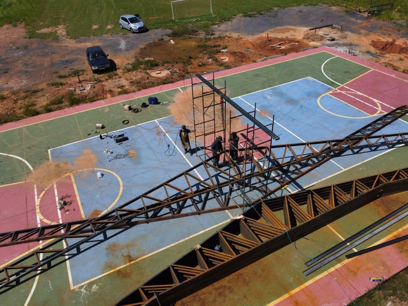 Obra de uma quadra Poliesportiva no munícipio de Jambeiro/SP