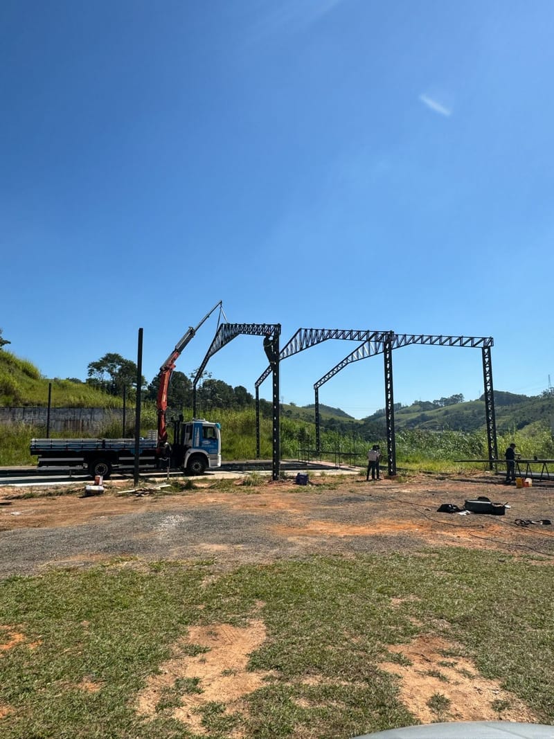 Obra de uma quadra Poliesportiva no munícipio de Jambeiro/SP