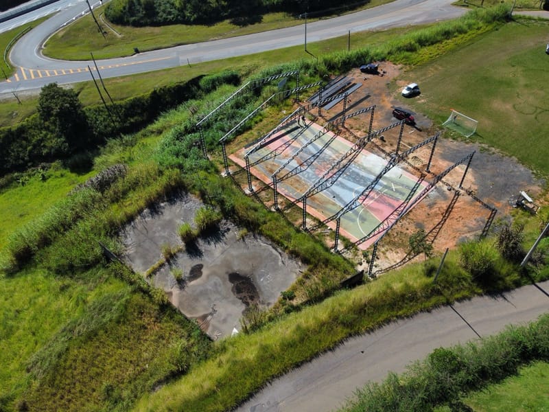 Obra de uma quadra Poliesportiva no munícipio de Jambeiro/SP