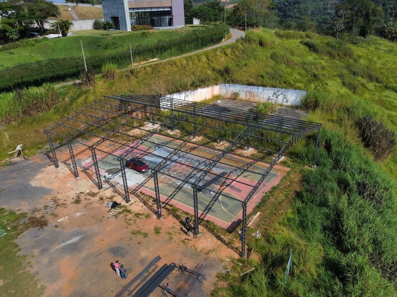 Obra de uma quadra Poliesportiva no munícipio de Jambeiro/SP