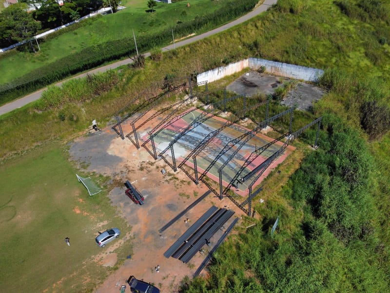 Obra de uma quadra Poliesportiva no munícipio de Jambeiro/SP