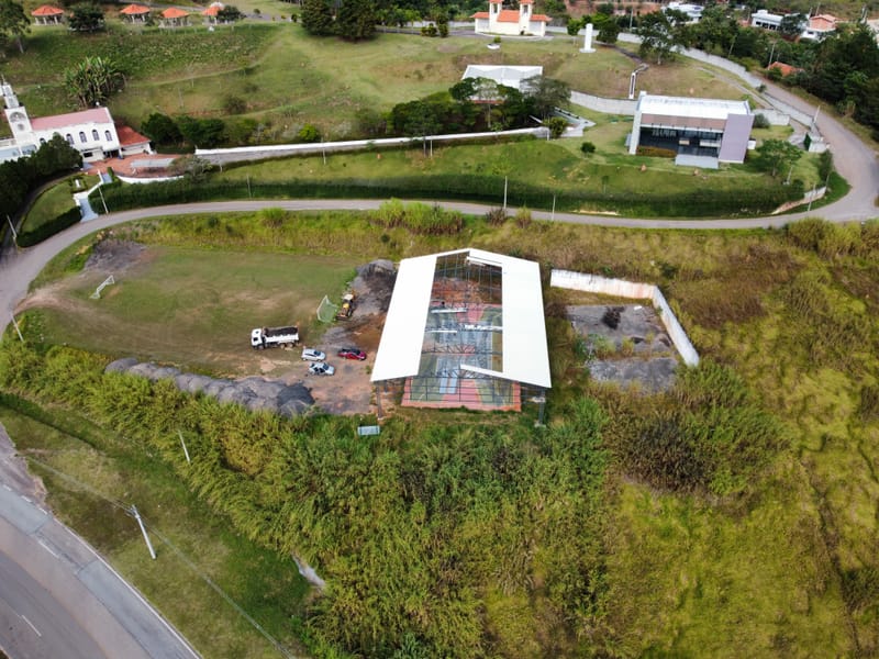 Obra de uma quadra Poliesportiva no munícipio de Jambeiro/SP