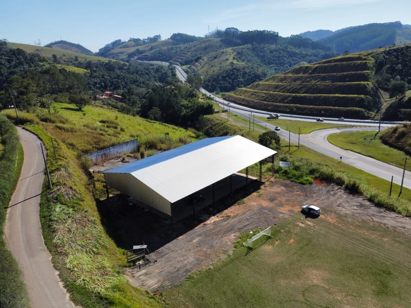 Obra de uma quadra Poliesportiva no munícipio de Jambeiro/SP