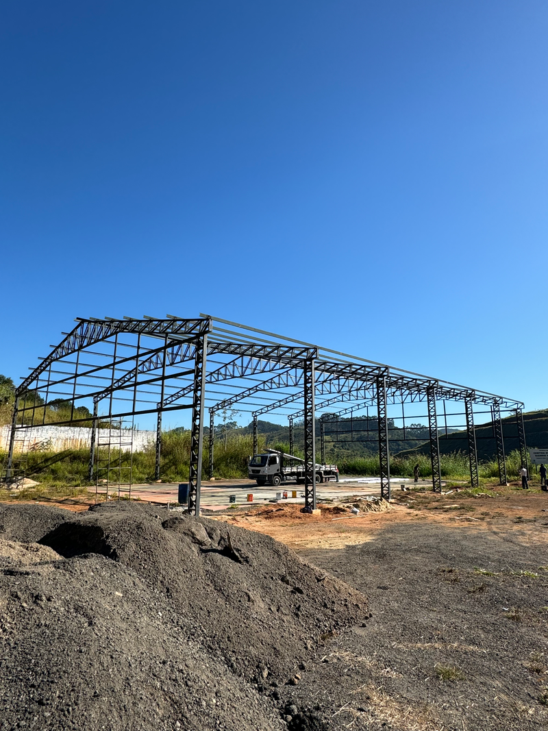 Obra de uma quadra Poliesportiva no munícipio de Jambeiro/SP