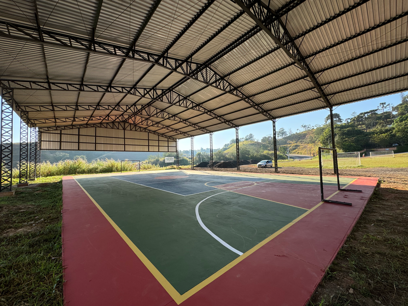 Obra de uma quadra Poliesportiva no munícipio de Jambeiro/SP