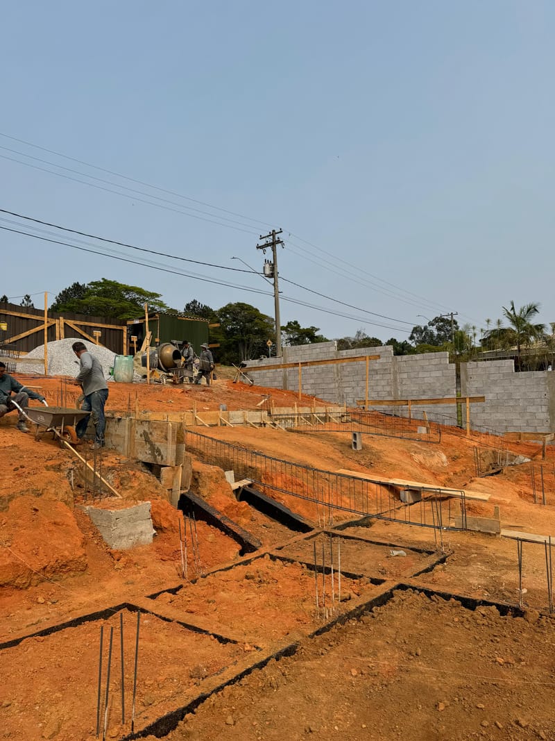 Obra executada no condomínio residencial Recanto Santa Bárbara - Jambeiro/SP