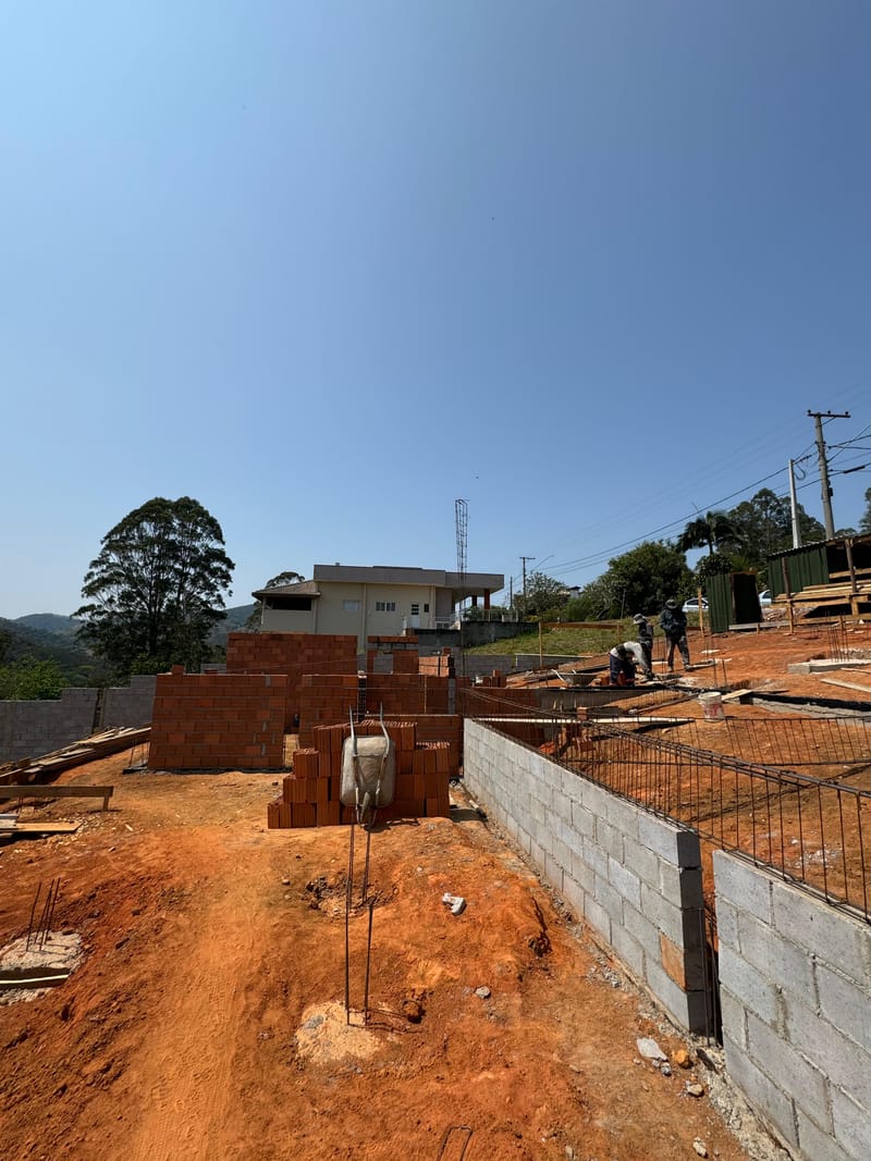 Obra executada no condomínio residencial Recanto Santa Bárbara - Jambeiro/SP