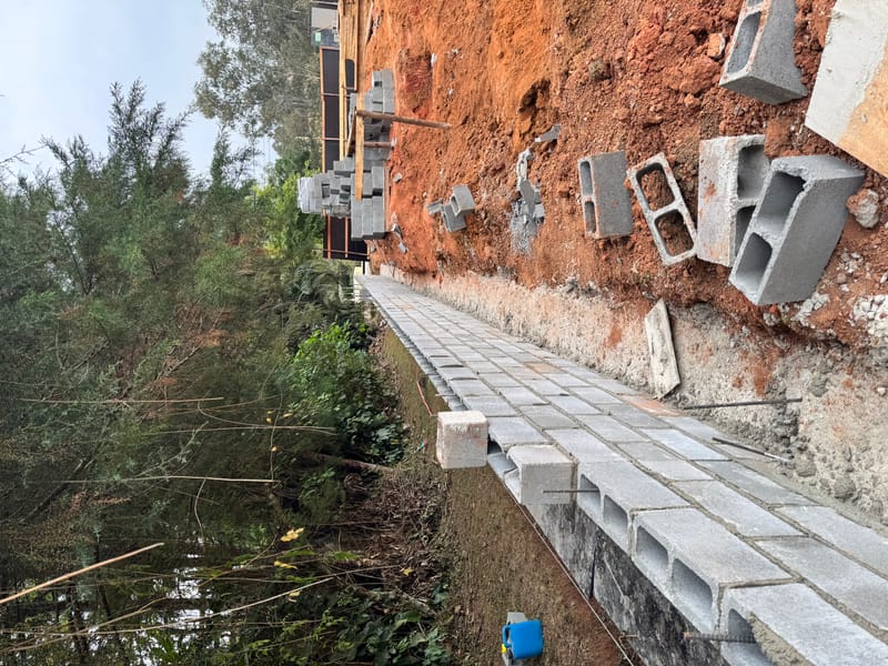 Obra executada no condomínio residencial Recanto Santa Bárbara - Jambeiro/SP