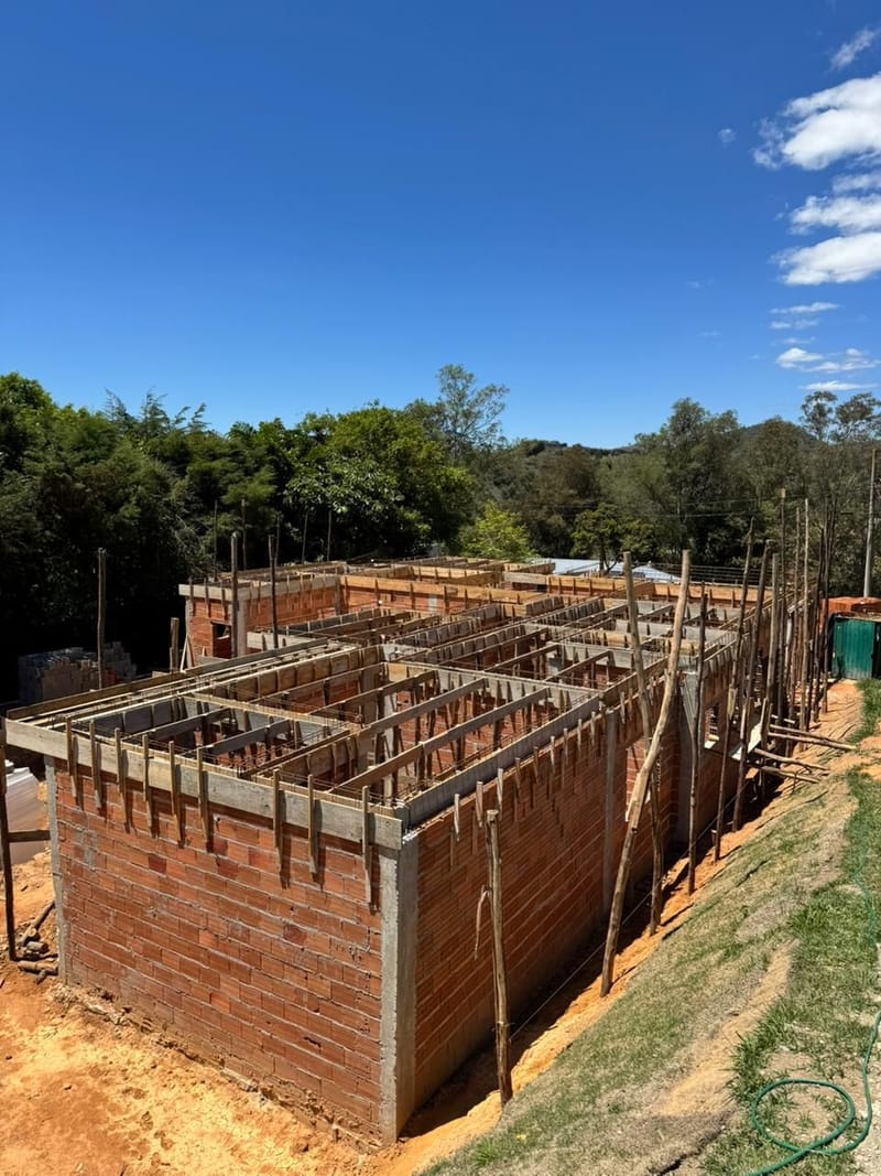 Obra executada no condomínio residencial Recanto Santa Bárbara - Jambeiro/SP