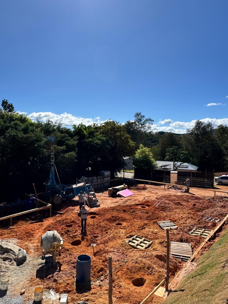 Obra executada no condomínio residencial Recanto Santa Bárbara - Jambeiro/SP