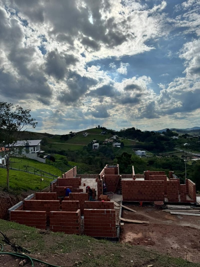 Obra executada no condomínio residencial Recanto Santa Bárbara - Jambeiro/SP