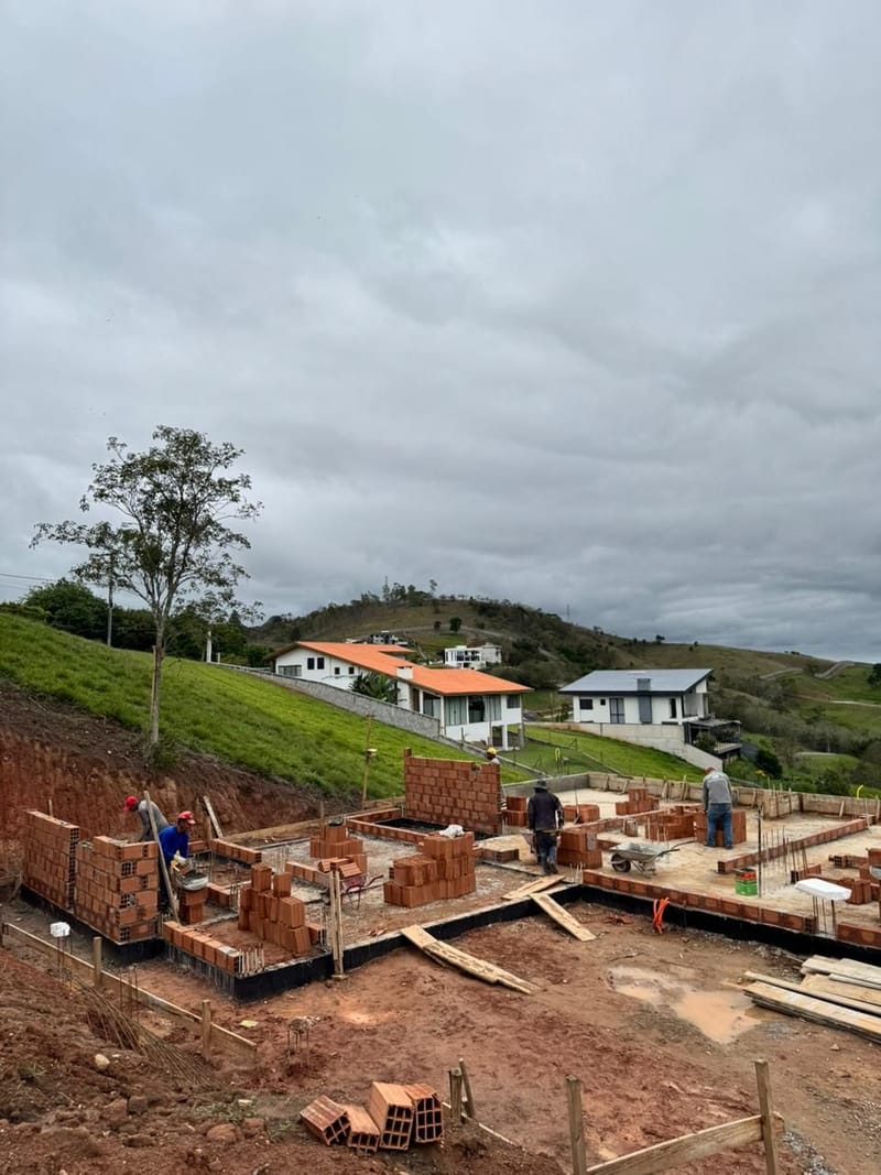 Obra executada no condomínio residencial Recanto Santa Bárbara - Jambeiro/SP