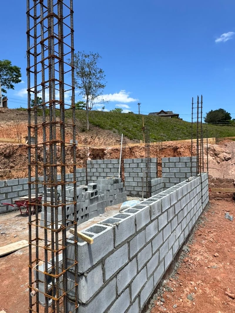 Obra executada no condomínio residencial Recanto Santa Bárbara - Jambeiro/SP