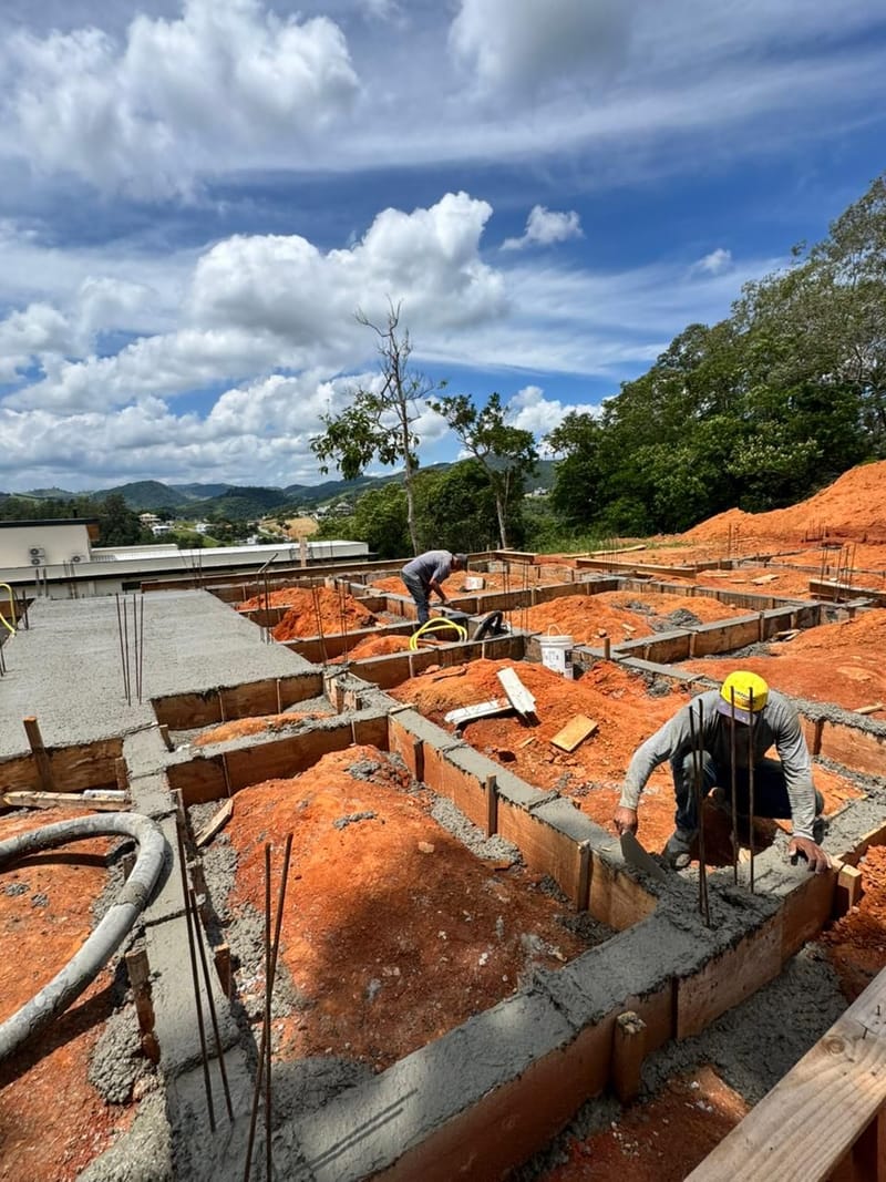 Obra executada no condomínio residencial Recanto Santa Bárbara - Jambeiro/SP