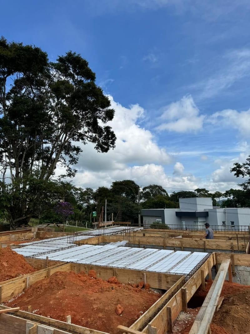 Obra executada no condomínio residencial Recanto Santa Bárbara - Jambeiro/SP