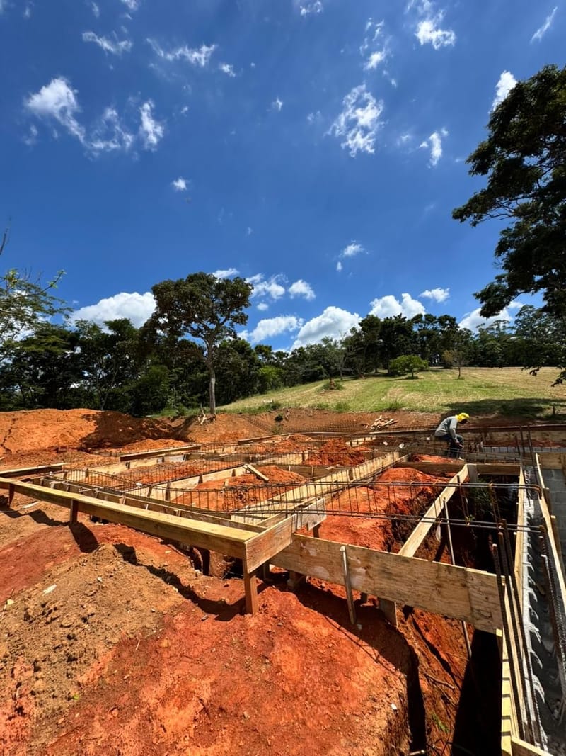 Obra executada no condomínio residencial Recanto Santa Bárbara - Jambeiro/SP