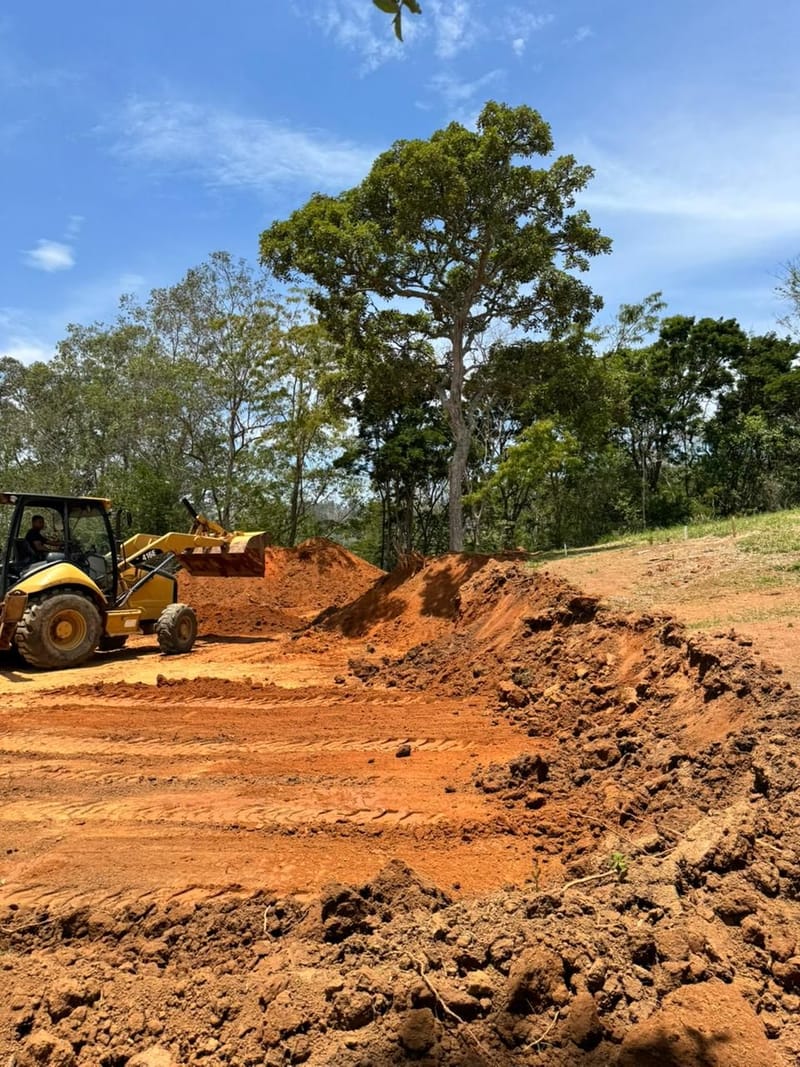Obra executada no condomínio residencial Recanto Santa Bárbara - Jambeiro/SP