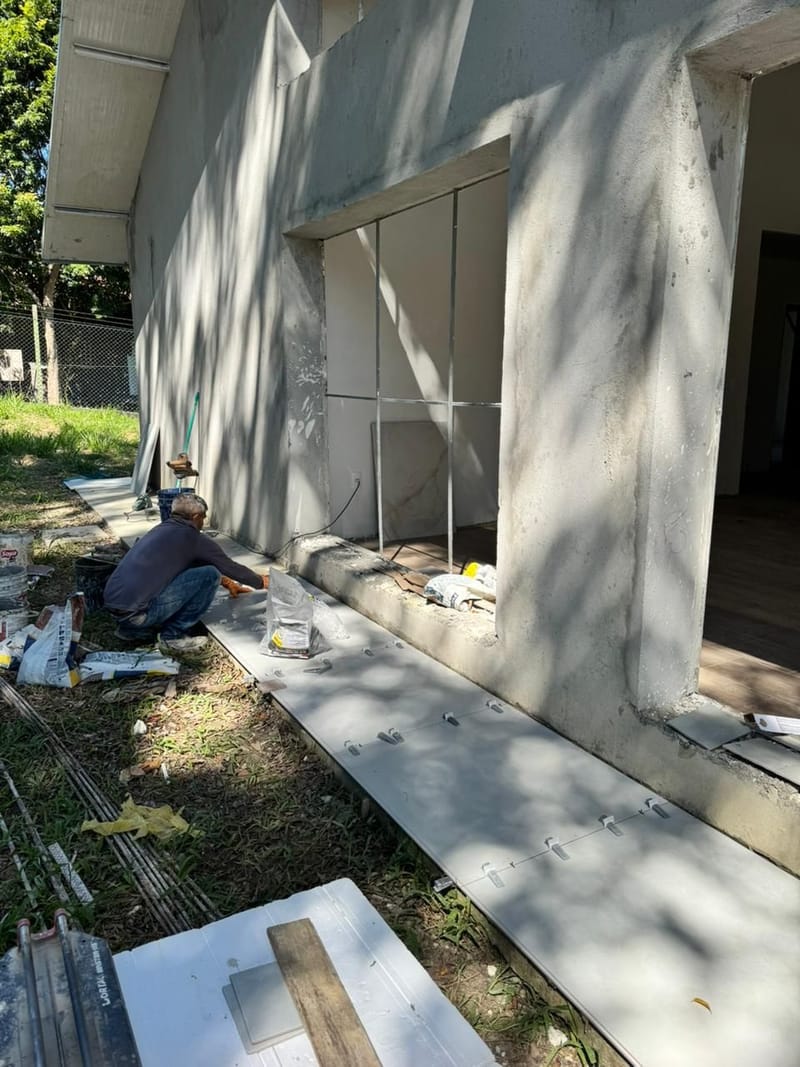 Obra em andamento no condomínio aeronáutico Ipuã