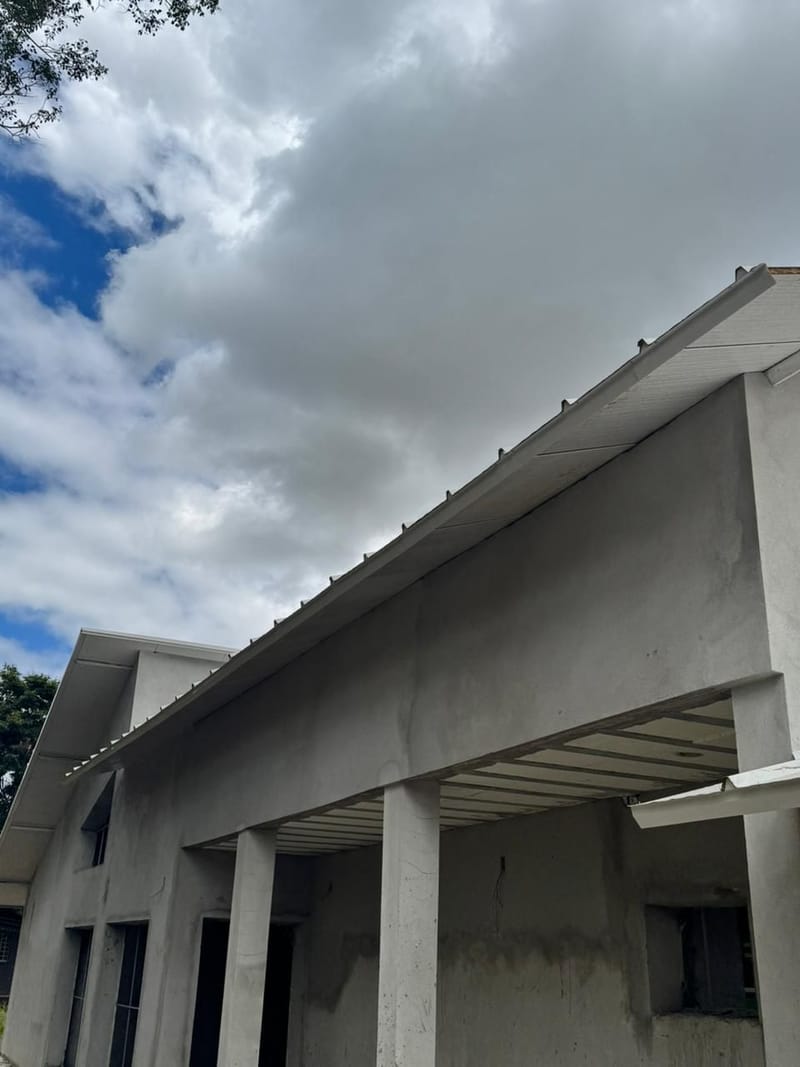 Obra em andamento no condomínio aeronáutico Ipuã