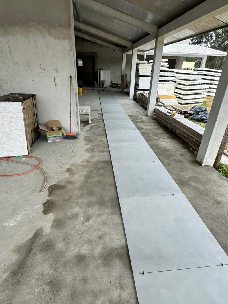 Obra em andamento no condomínio aeronáutico Ipuã