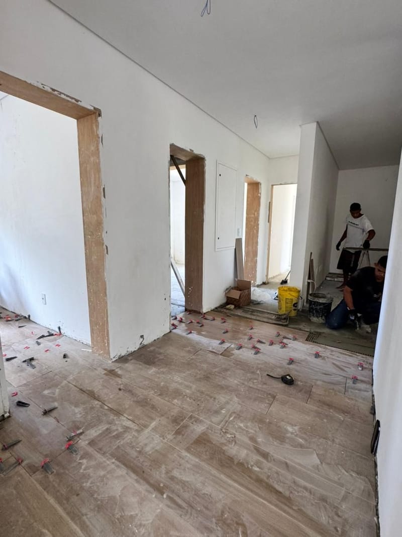 Obra em andamento no condomínio aeronáutico Ipuã