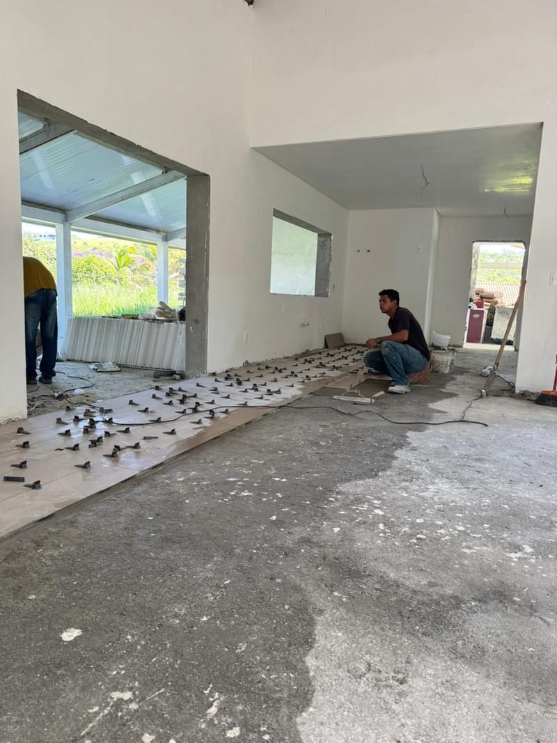 Obra em andamento no condomínio aeronáutico Ipuã