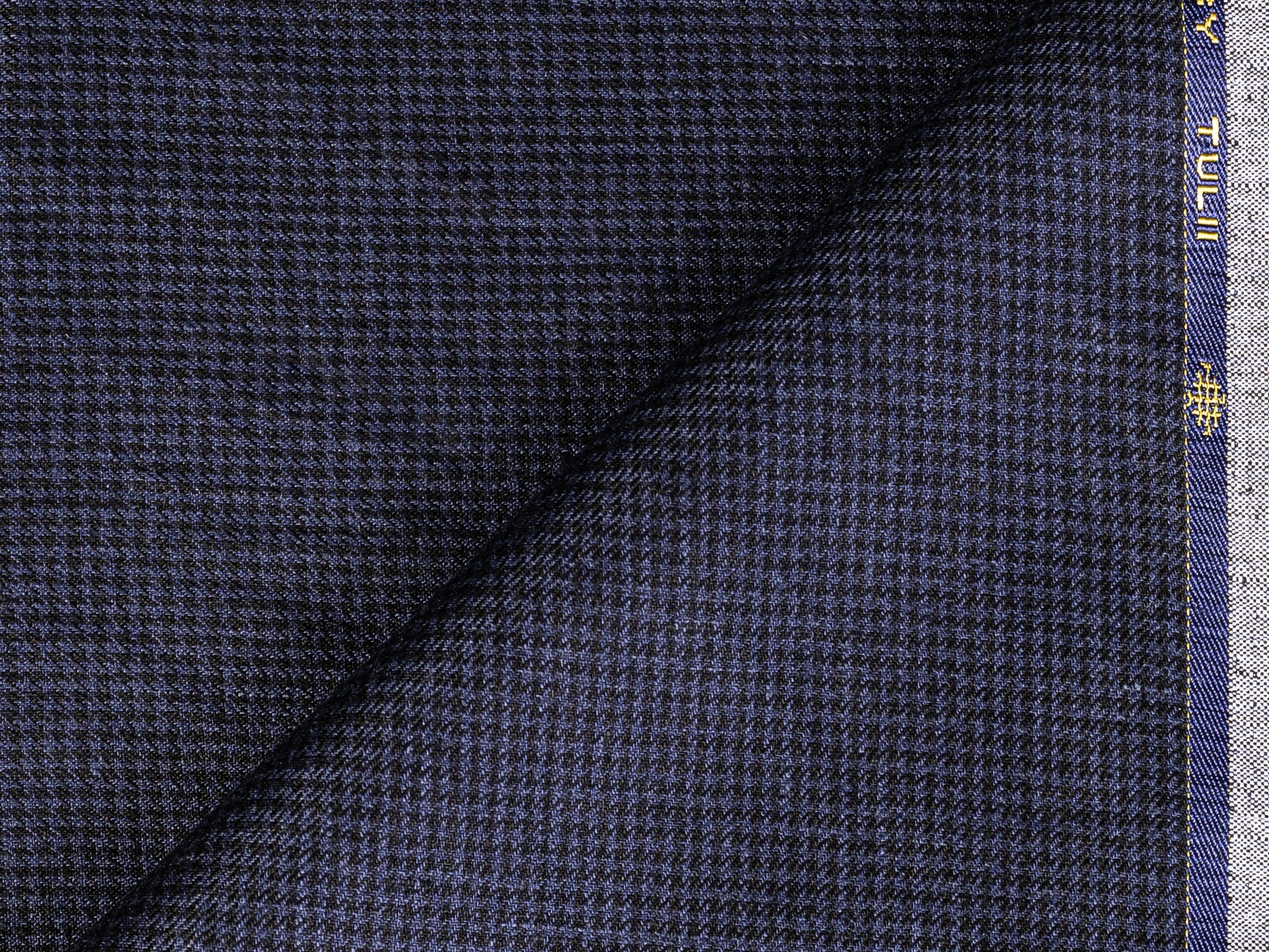Tulii Linen - Giorgio Textile's Collection.