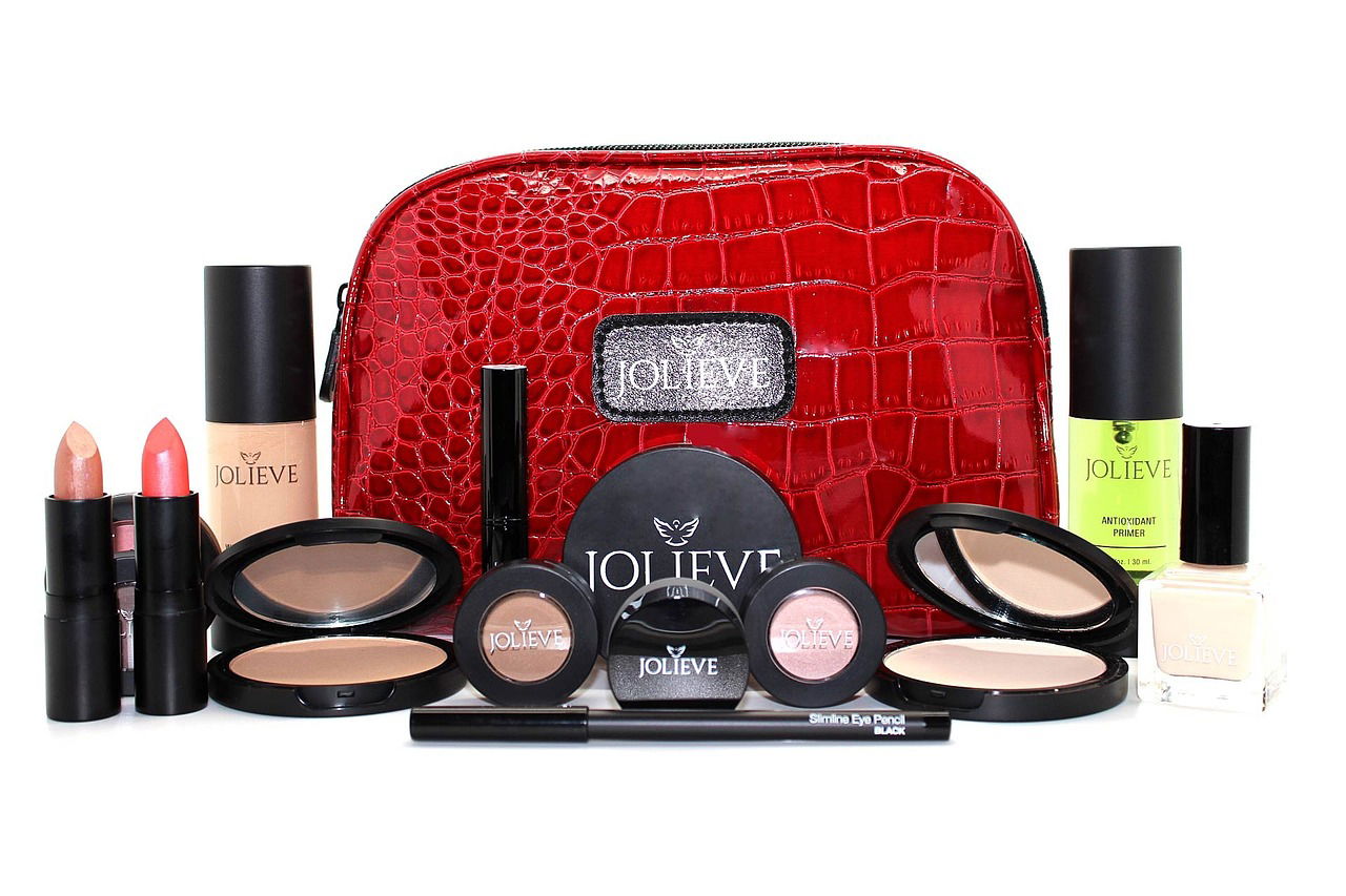 Most Profitable Products Kenyans Are Reselling on Social Media Right Now