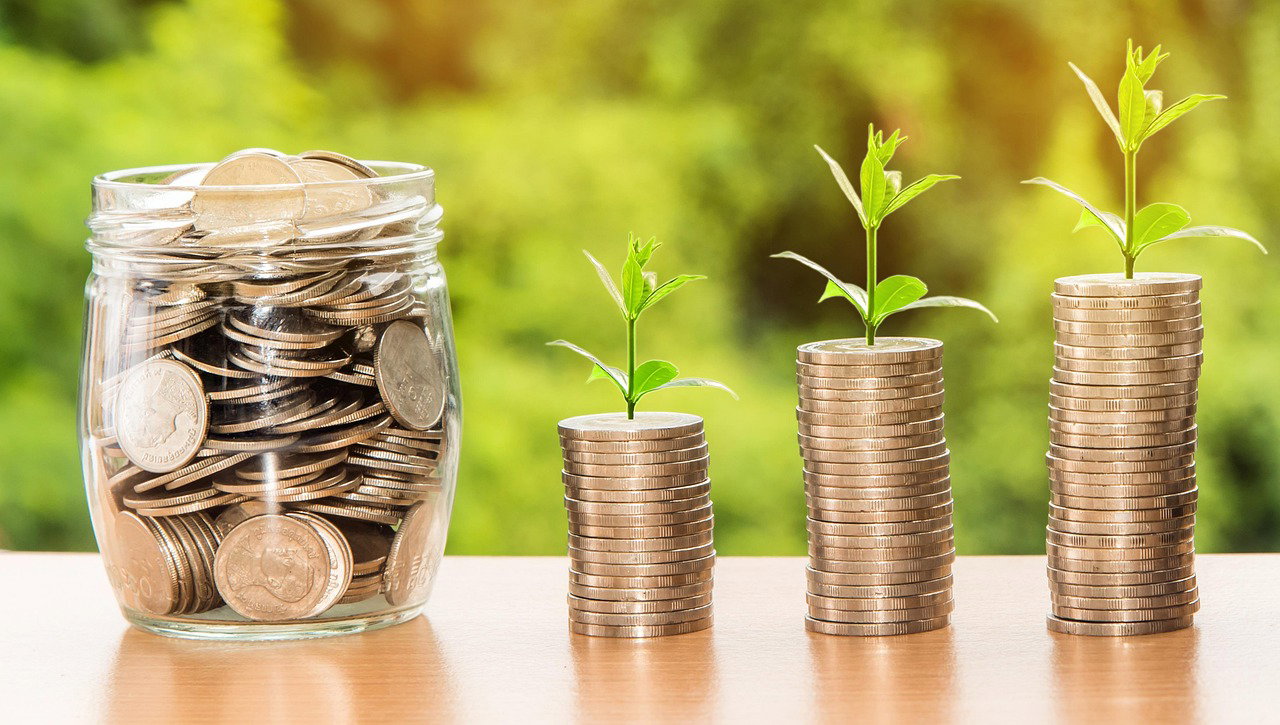 How to Build a Simple Cash Flow Forecast Spreadsheet (Step-by-Step Guide)