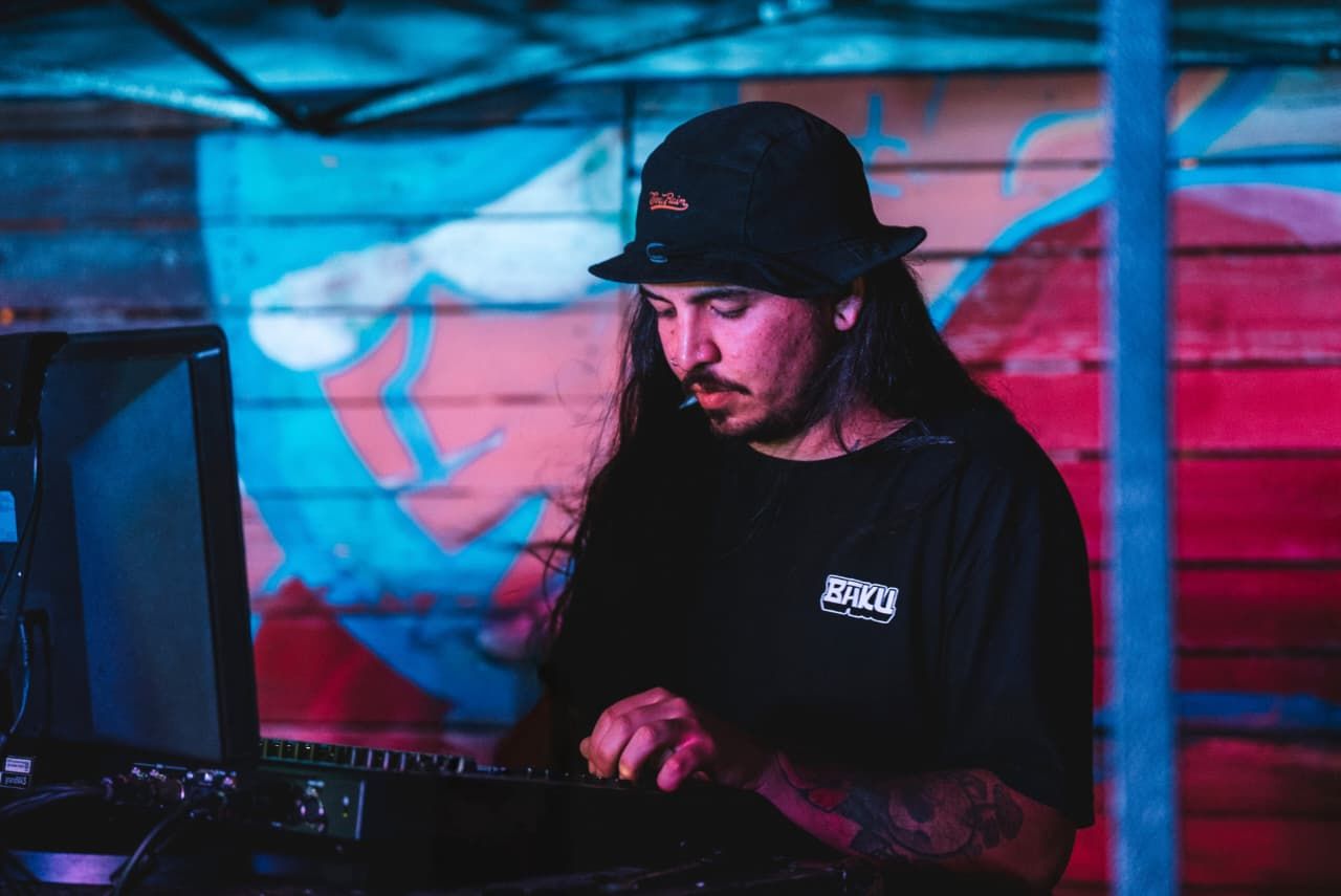 La luz intervenida por Lucas Lara