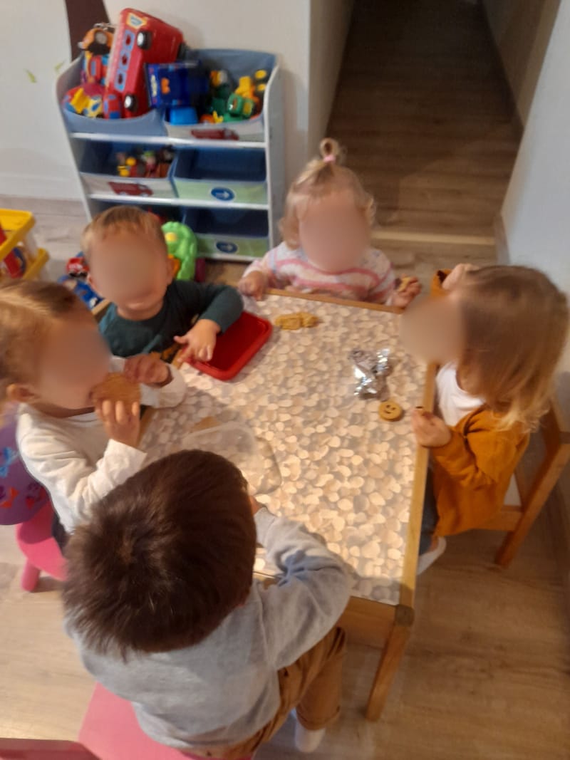 La MAM c'est aussi manger, dormir, se changer...