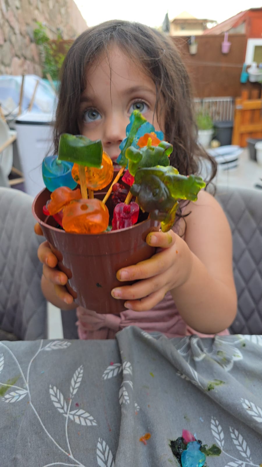 סדנת יום הולדת, כייף משפחתי ... - סדנה חוותית ..
מגיעים לאילת יש לכם אטרקציה ריחנית
אצלי או אצלכם ?
יום הולדת ,
זוגי , משפחתי
עם סבא וסבתא,
אולי משהו המוני ....
לצוות גדול נגיע גם למלון .