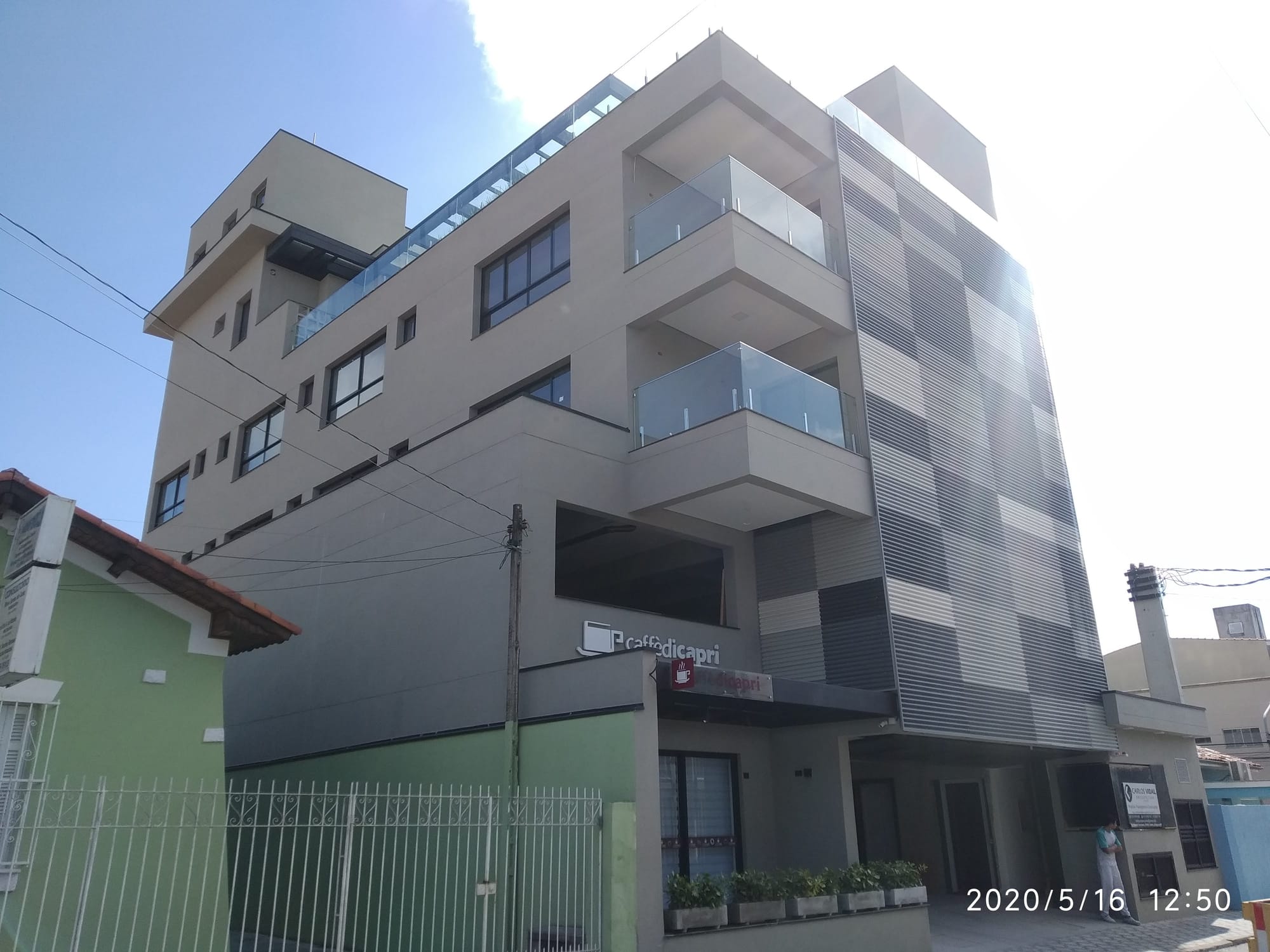 Edifício Comercial - Lodumor Center