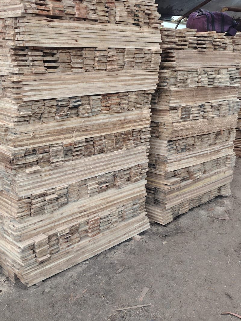 Tabla en eucalipto o pino