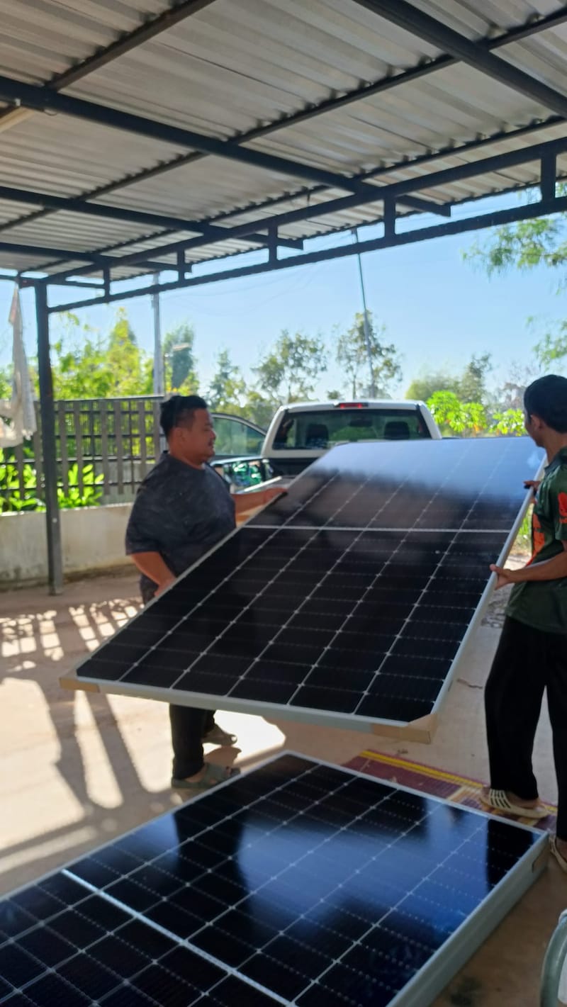 งานติดตั้งเพิ่มระบบโซลาร์เซลล์ Micro Inverter (ลูกค้ามีแอร์อยู่แล้ว) อ.เขมราฐ จ.อำนาจเจริญ