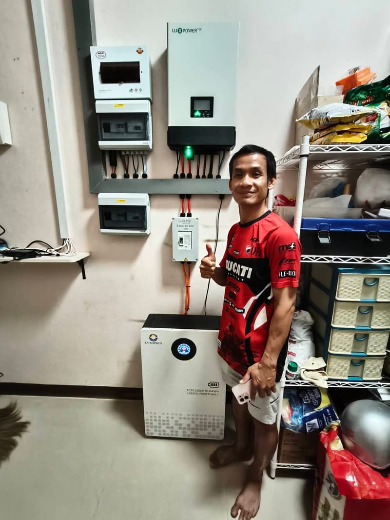 งานติดตั้งโซลาร์เซลล์ 6 Kw. 1Phase Off-Grid Hybrid อ.โกสุมพิสัย จ.มหาสารคาม