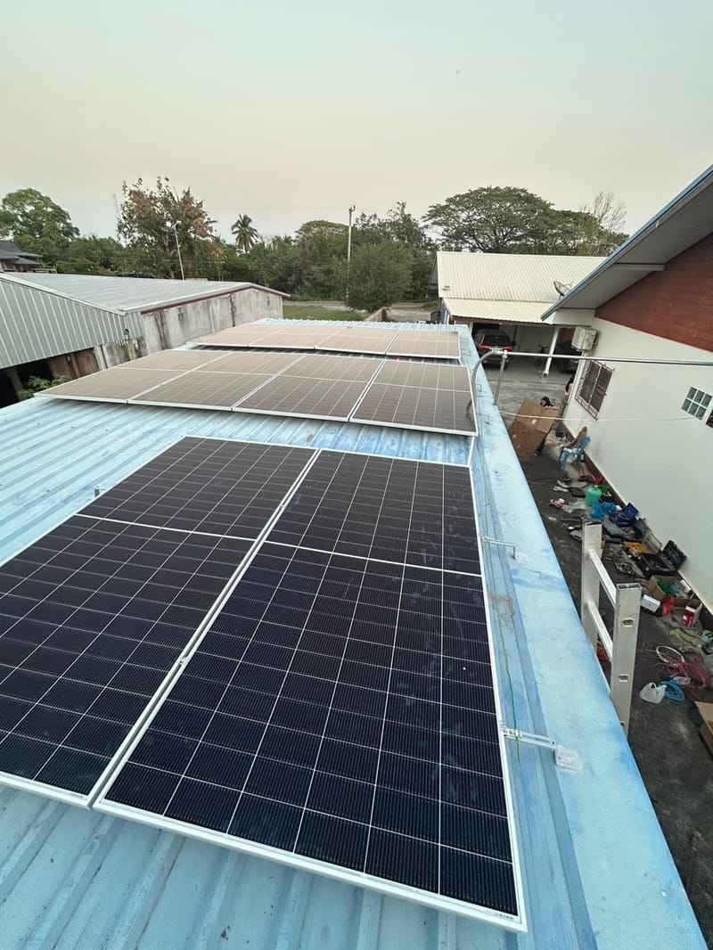 งานติดตั้งโซลาร์เซลล์ 6 Kw. 1Phase Off-Grid Hybrid อ.โกสุมพิสัย จ.มหาสารคาม