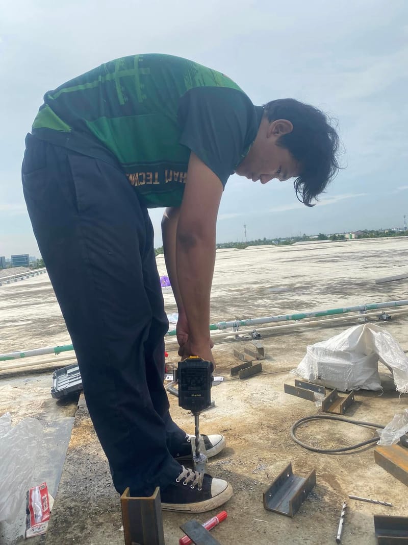 งานติดตั้งโซลาร์เซลล์ 30Kw. บ.ทวีมงคลก่อสร้าง จำกัด กทม.