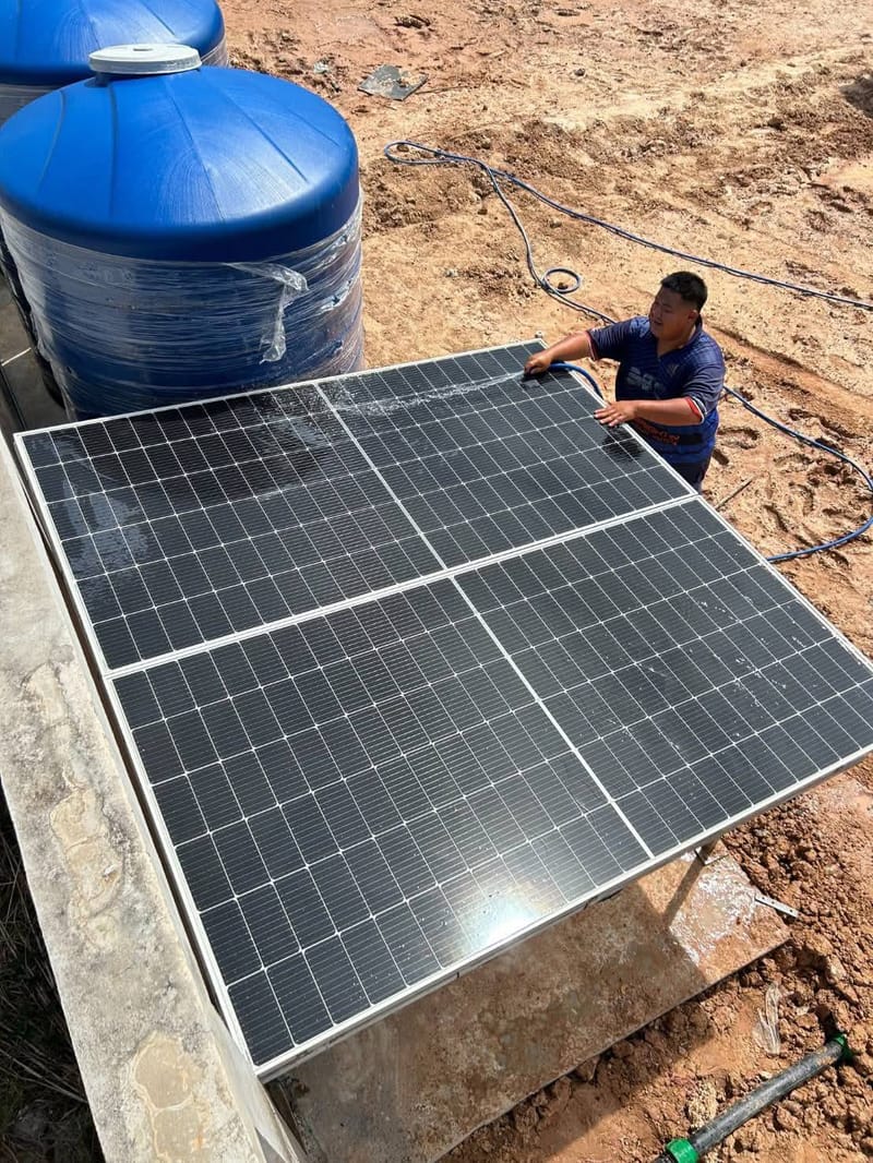 งานย้ายแผงโซล่าเซลล์และเพิ่มเติมติดตั้งระบบ Solar Pump สนามฟุตบอลACC 