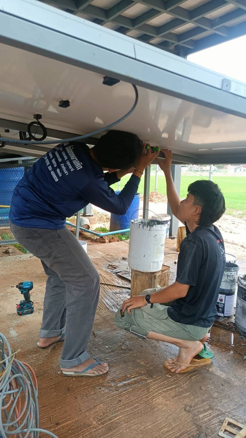 งานย้ายแผงโซล่าเซลล์และเพิ่มเติมติดตั้งระบบ Solar Pump สนามฟุตบอลACC 