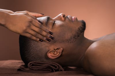 Apaiser son système avec la réflexologie faciale